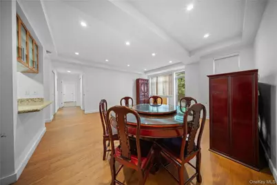 40-22 College Point Boulevard #6H, Flushing, NY 11354 - Photo 6