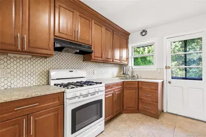3766 Bronxwood Avenue, Bronx, NY 10469 - Photo 10