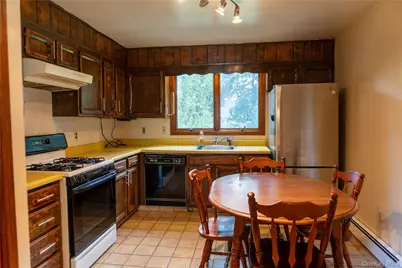 8 Crescent Hill Drive, Cortlandt Manor, NY 10567 - Photo 8
