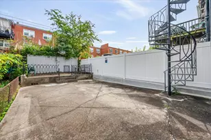 248 Throggs Neck Blvd, Bronx, NY 10465 - Photo 26