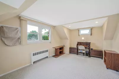 166 N Oak Street, Massapequa, NY 11758 - Photo 18