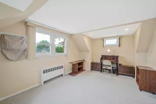 166 N Oak St, Massapequa, NY 11758 - Photo 18