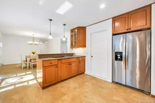 432 Kime Ave, West Islip, NY 11795 - Photo 24