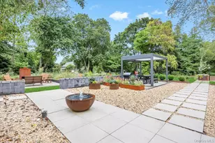 12 Teapot Ln, Smithtown, NY 11787 - Photo 38