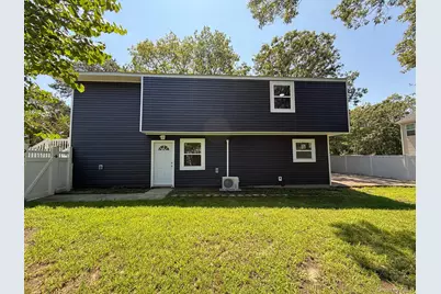 64 Chestnut Street, Coram, NY 11727 - Photo 6