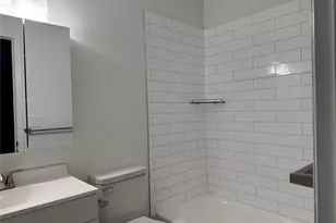 39B Norwood Rd, Port Washington, NY 11050 - Photo 12