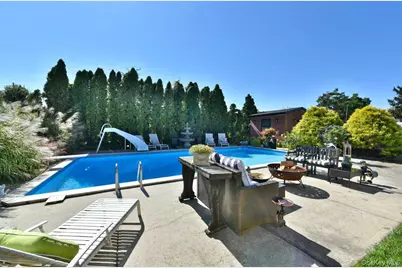 1974 Monroe Avenue, North Bellmore, NY 11710 - Photo 36