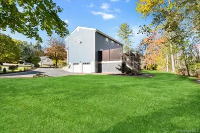 67 Thoreau Court, Yorktown Heights, NY 10598 - Photo 44