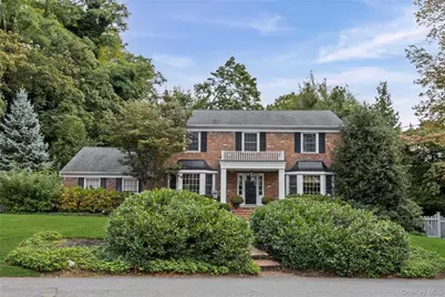 336 Bay Avenue, Huntington, NY 11743 - Photo 2