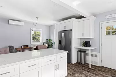 142 Rocklyn Avenue, Lynbrook, NY 11563 - Photo 8