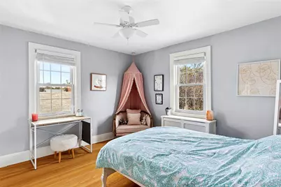 142 Rocklyn Avenue, Lynbrook, NY 11563 - Photo 12