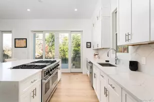 37 Peconic Bay, Southampton, NY 11968 - Photo 6