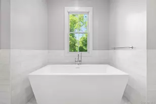 37 Peconic Bay, Southampton, NY 11968 - Photo 24