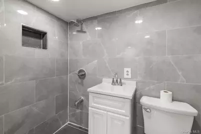 15 Bleecker Street, Brooklyn, NY 11221 - Photo 12