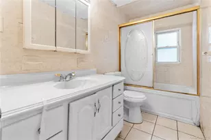 90-29 178th St, Hollis, NY 11423 - Photo 14