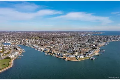 5 Huron Avenue, Massapequa, NY 11758 - Photo 34