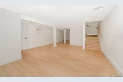 5 Huron Avenue, Massapequa, NY 11758 - Photo 24