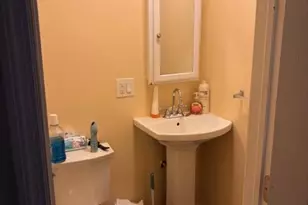 42 Hasbrouck St, Newburgh, NY 12550 - Photo 16