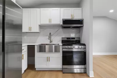 506 Scherger Avenue, Patchogue, NY 11772 - Photo 8