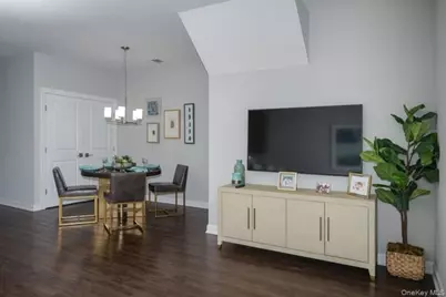 5 Sutton Court #5, Mount Sinai, NY 11766 - Photo 6