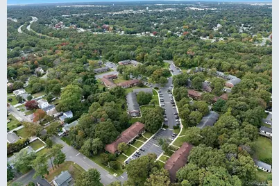 175 Newbrook Lane #175N, Bay Shore, NY 11706 - Photo 4