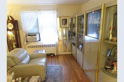 1561 Central Park Ave #I-5, Yonkers, NY 10710 - Photo 4