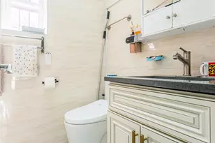 67-37 180th St, Fresh Meadows, NY 11365 - Photo 16