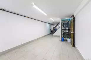 67-37 180th St, Fresh Meadows, NY 11365 - Photo 18