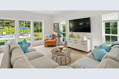 35 Hollow Lane, Westhampton, NY 11977 - Photo 10