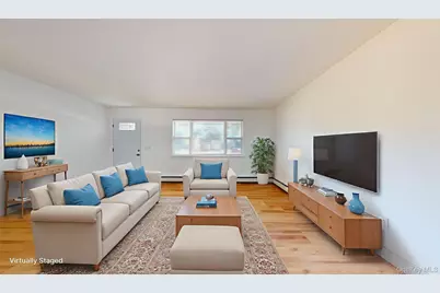 9 Brushwood Drive, Shirley, NY 11967 - Photo 4