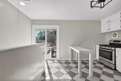 152 Old Post Road N, Croton on Hudson, NY 10520 - Photo 12