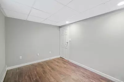 2812 Sipp Avenue, Medford, NY 11763 - Photo 30