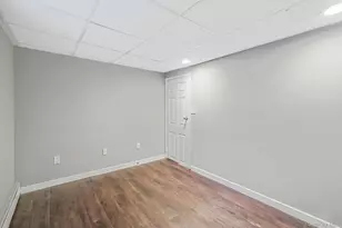 2812 Sipp Ave, Medford, NY 11763 - Photo 30