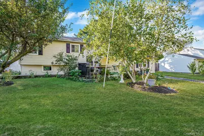 2812 Sipp Avenue, Medford, NY 11763 - Photo 20