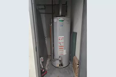 156-44 Northern Blvd #E, Flushing, NY 11354 - Photo 8