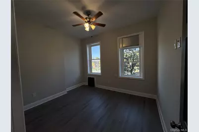 19314 Jamaica Avenue, Hollis, NY 11423 - Photo 4