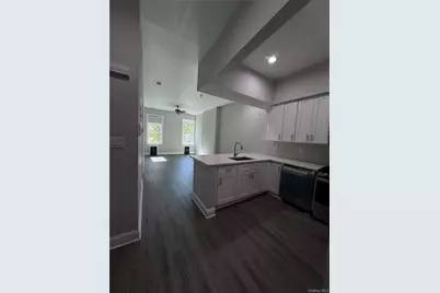 19314 Jamaica Avenue, Hollis, NY 11423 - Photo 12