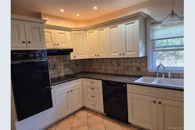 173 Underhill Street, Yonkers, NY 10710 - Photo 16