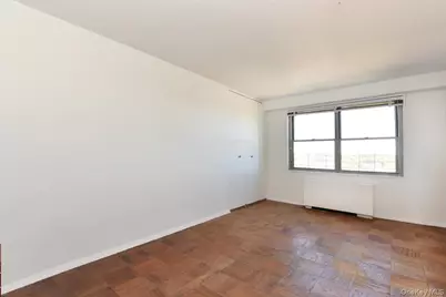 175-20 Wexford Terrace #16L, Jamaica, NY 11432 - Photo 10