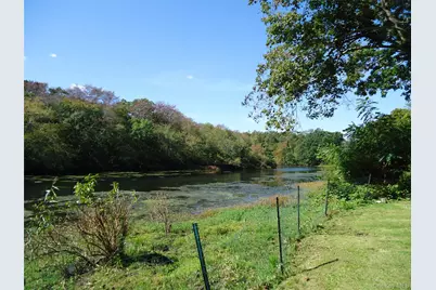 725 W Main Street, Riverhead, NY 11901 - Photo 28