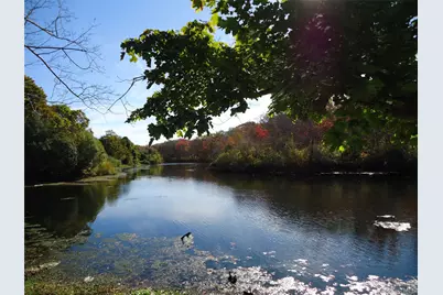 725 W Main Street, Riverhead, NY 11901 - Photo 26