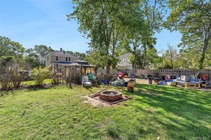 127 Lake Ave, Flanders, NY 11901 - Photo 16