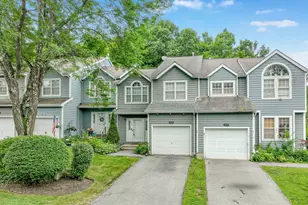 125 Pinebrook Dr, Hyde Park, NY 12538 - Photo 20