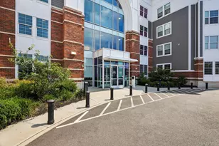 75 E Hoffman Ave, Lindenhurst, NY 11757 - Photo 4