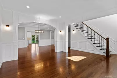 17 Hannington Avenue, Wantagh, NY 11793 - Photo 4