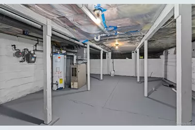 61 Eastview Road, Ronkonkoma, NY 11779 - Photo 16