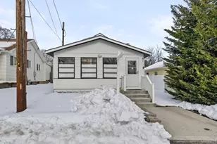 61 Eastview Rd, Ronkonkoma, NY 11779 - Photo 2