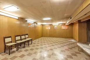 180 Dogwood Rd, Roslyn, NY 11576 - Photo 16