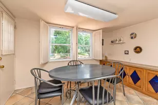 180 Dogwood Rd, Roslyn, NY 11576 - Photo 8