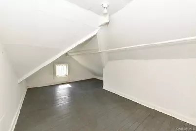 101 Wallace Street, Freeport, NY 11520 - Photo 22